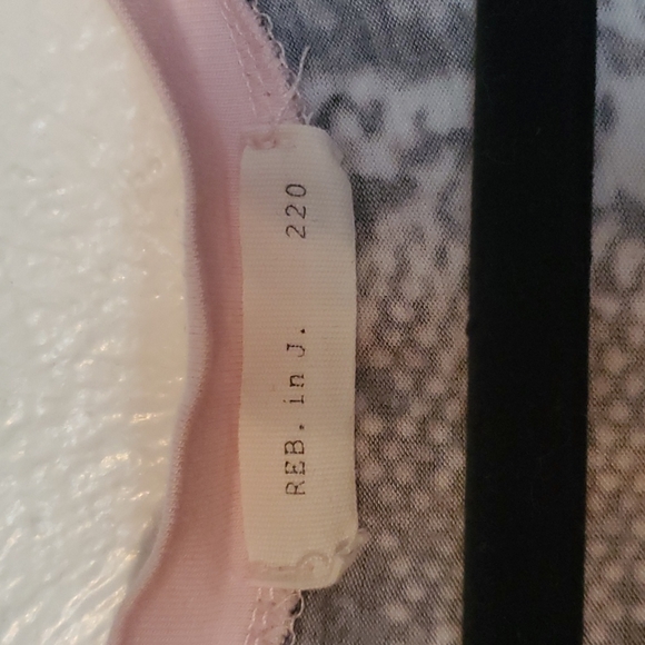 Pink Top - Picture 3 of 3